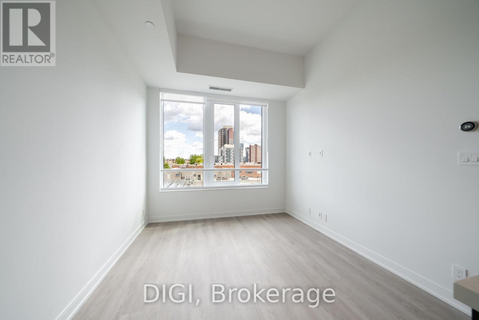 E438 - 485 Perth Avenue Property Photo 15