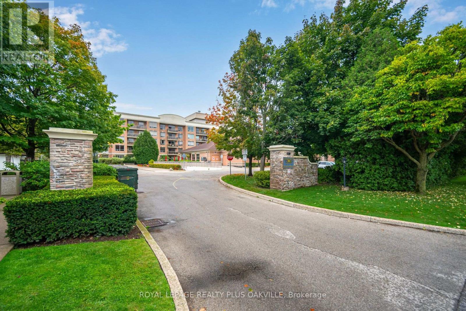 1406 - 100 Burloak Drive Property Photo 1