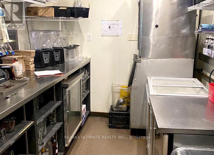 443 Brant Street Property Photo 14