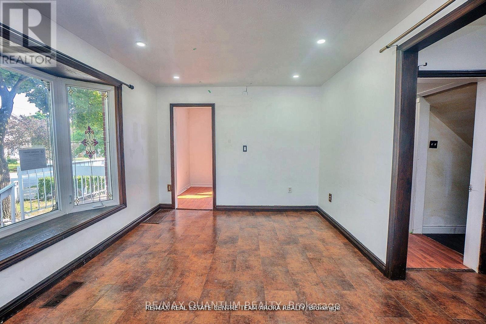 76 Mccaul Street Property Photo 4