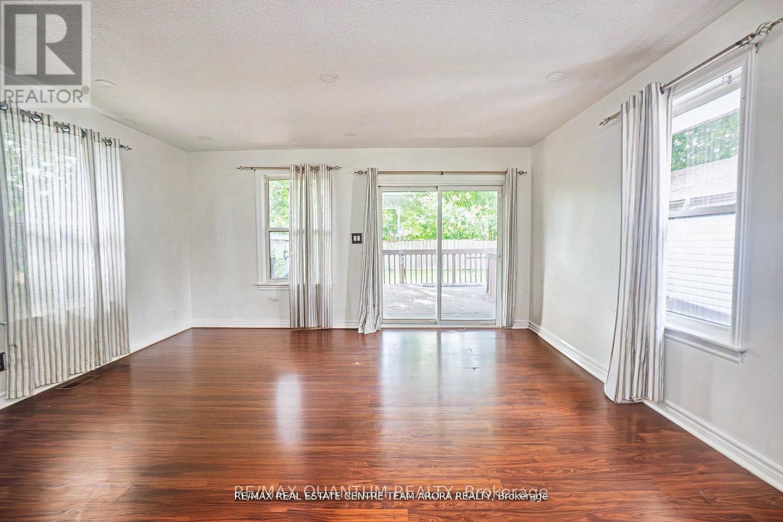 76 Mccaul Street Property Photo 6