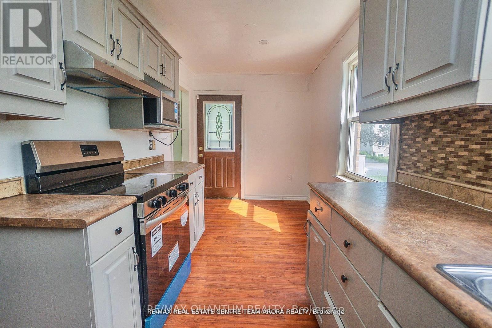 76 Mccaul Street Property Photo 7