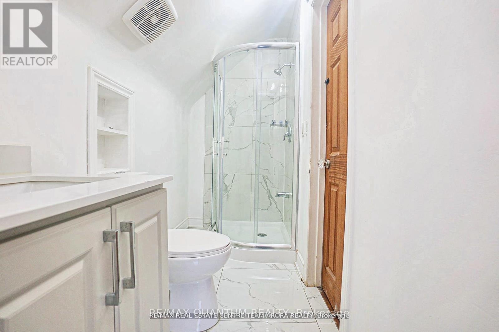 76 Mccaul Street Property Photo 9