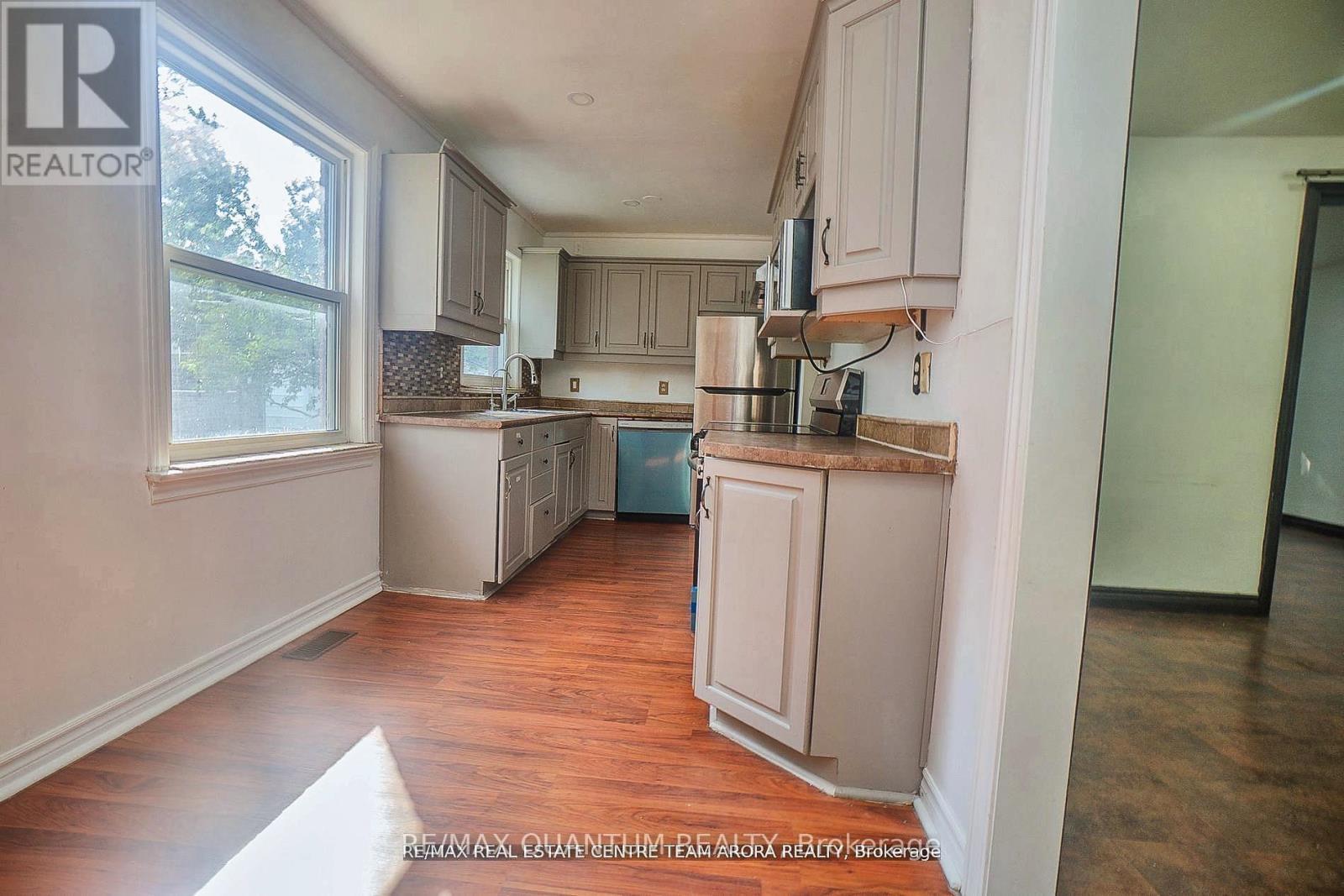 76 Mccaul Street Property Photo 10