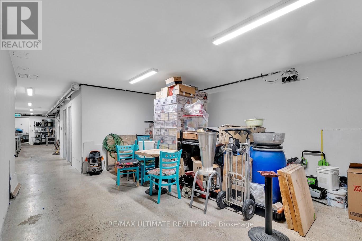 3320 Keele Street Property Photo 13