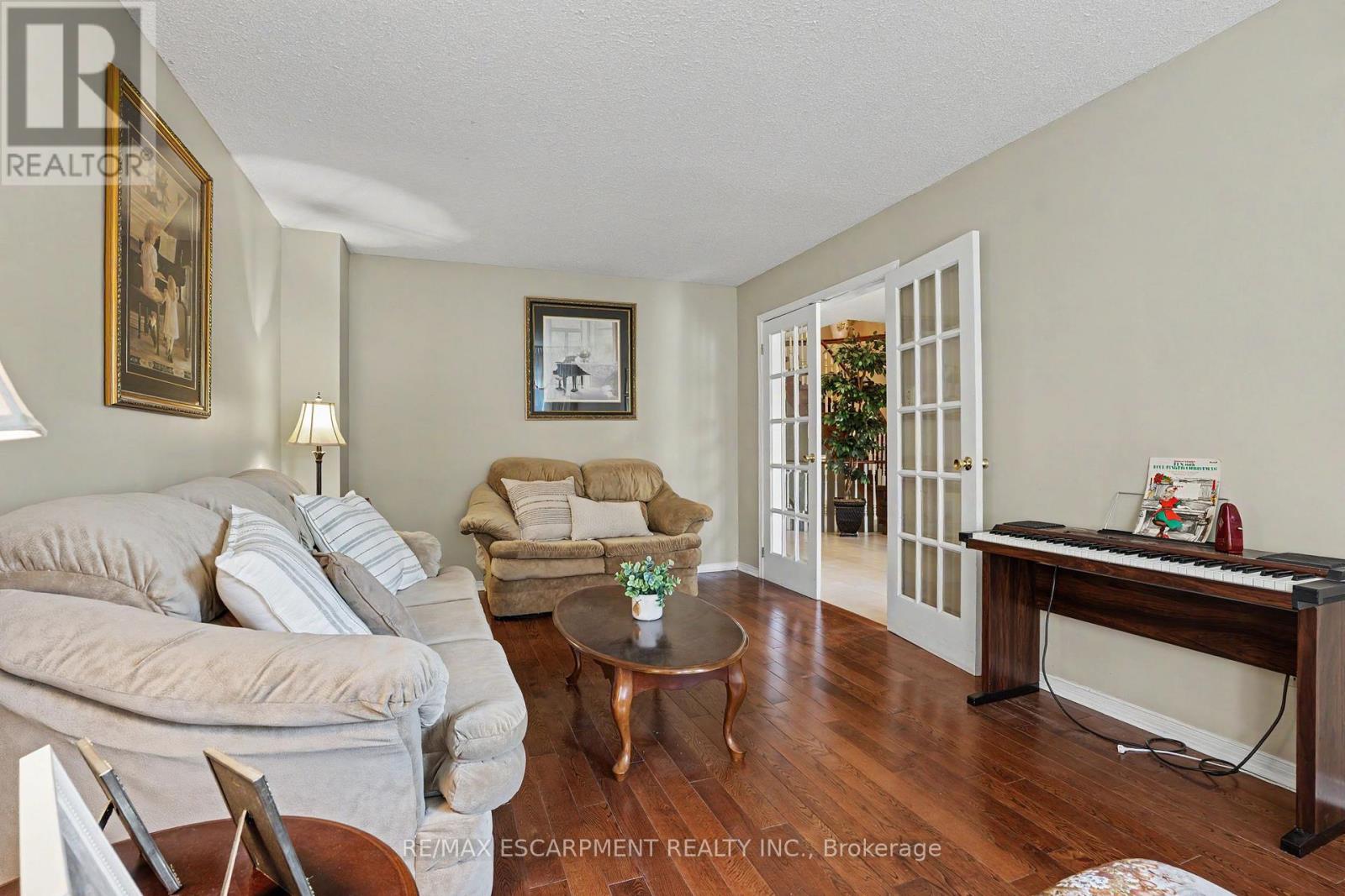 5172 Hidden Valley Court Property Photo 8