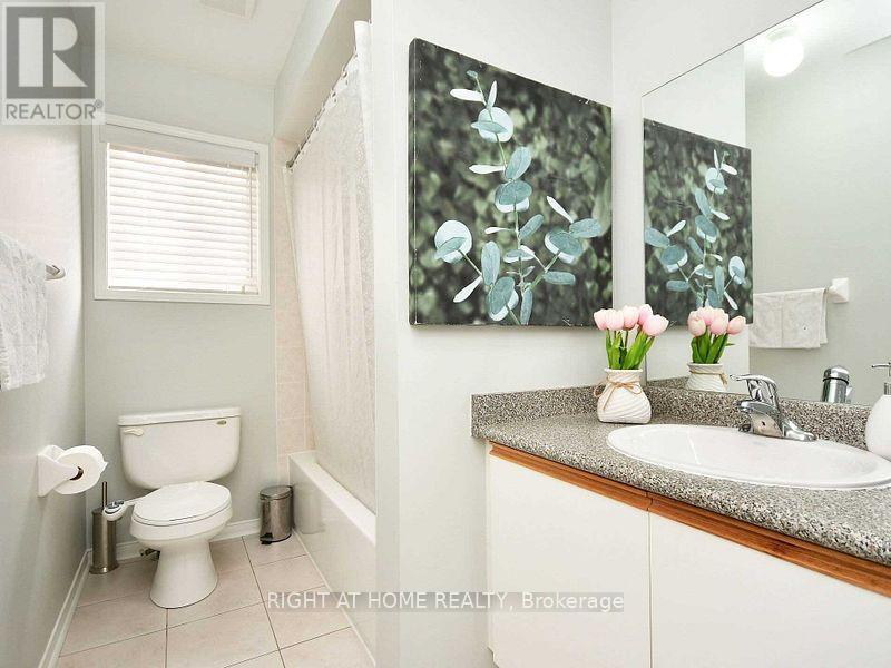 Upper - 33 Schooner Drive Property Photo 21