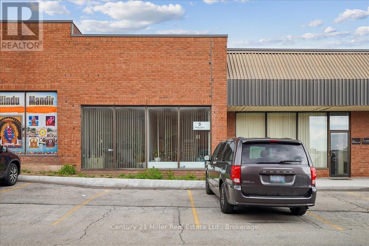 11 - 5359 Timberlea Boulevard Property Photo 2