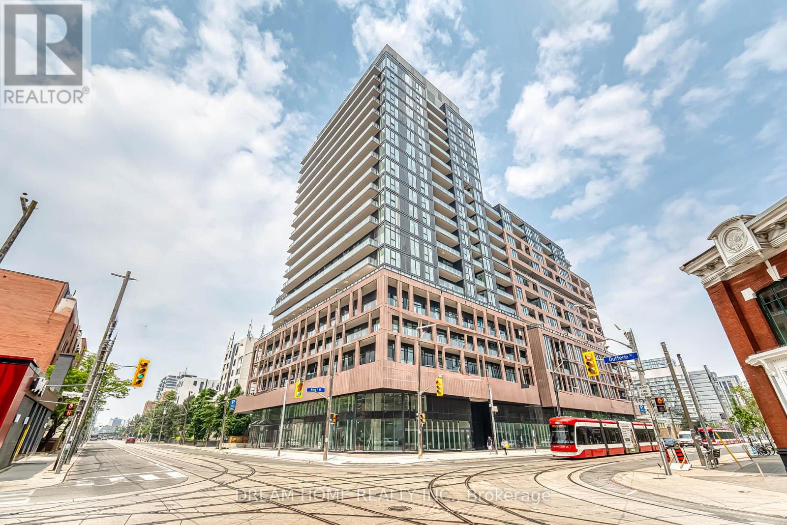 705 - 285 DUFFERIN STREET