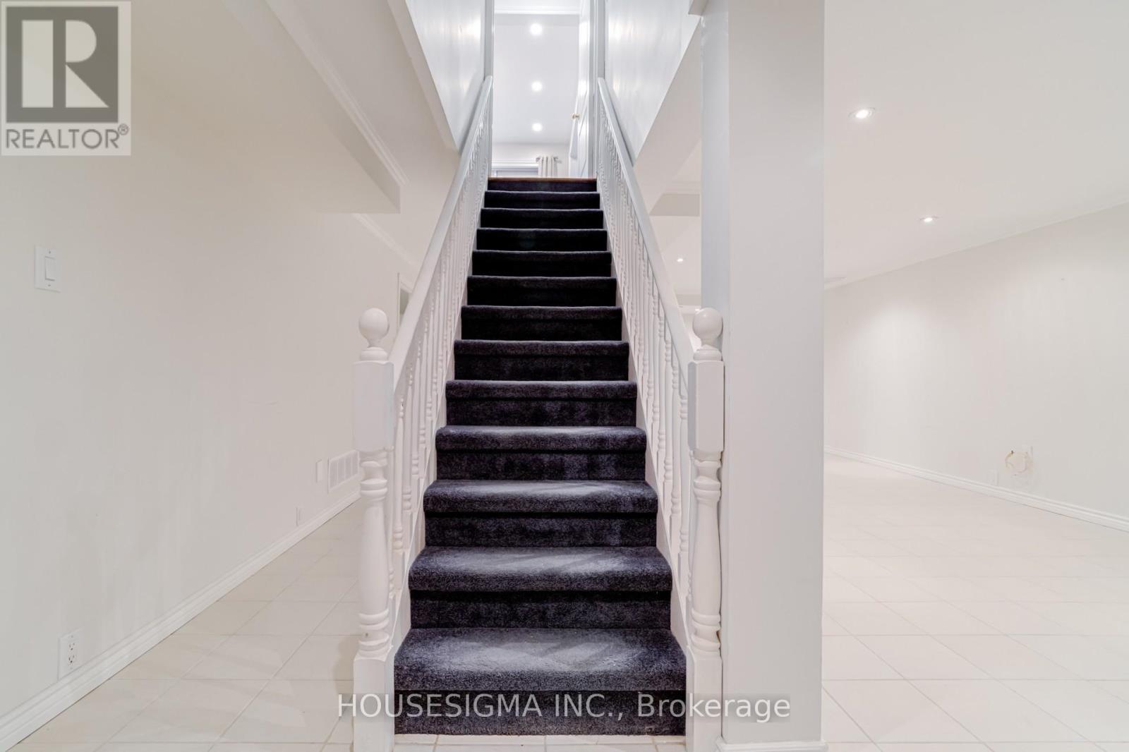 1475 Ravensmoor Crescent Property Photo 25