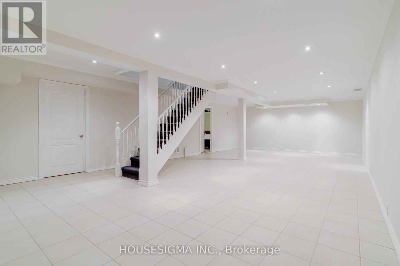 1475 Ravensmoor Crescent Property Photo 26
