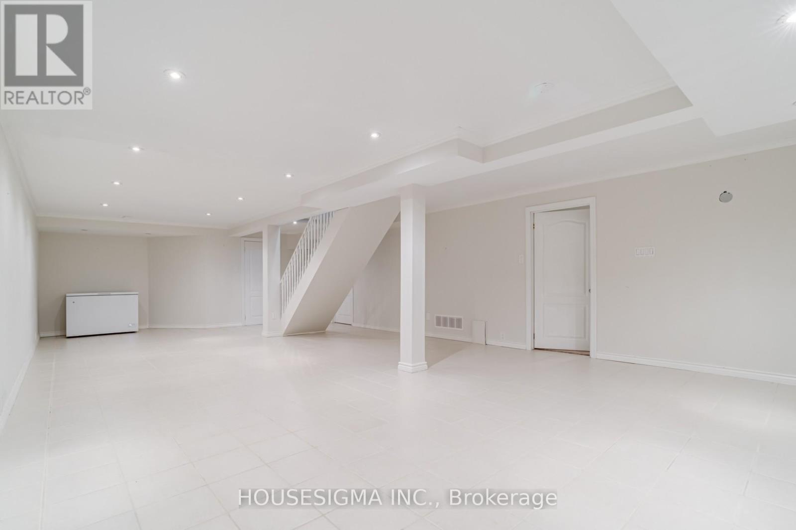 1475 Ravensmoor Crescent Property Photo 27