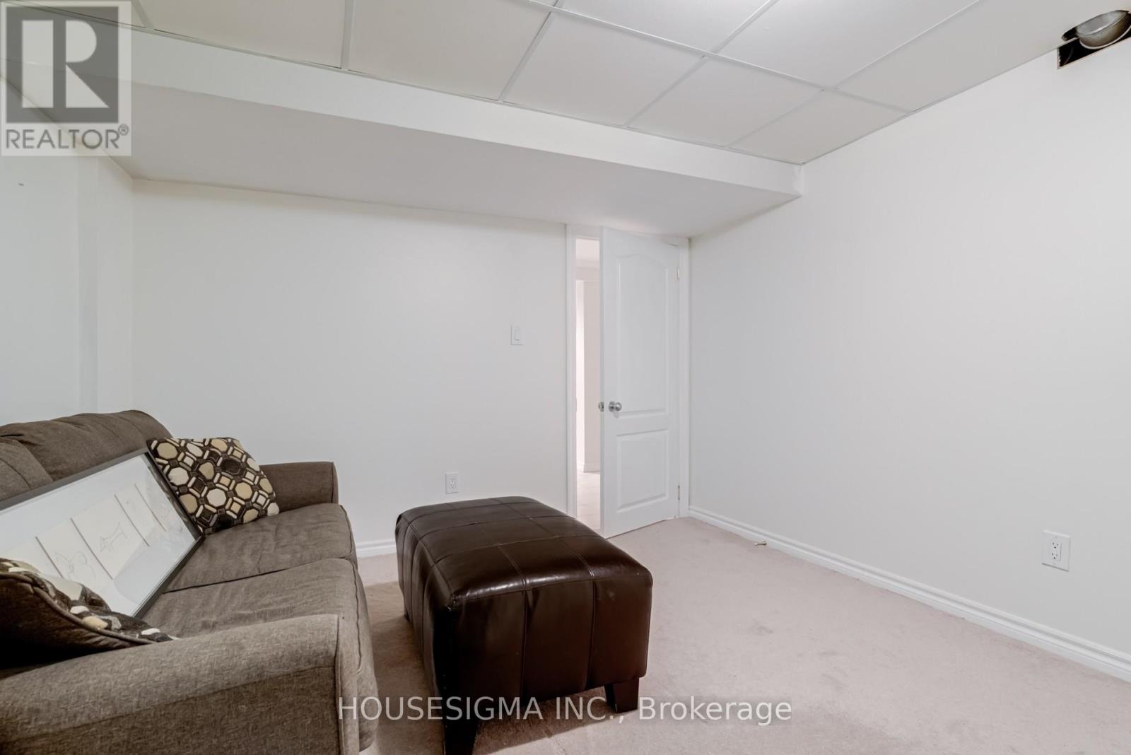 1475 Ravensmoor Crescent Property Photo 29