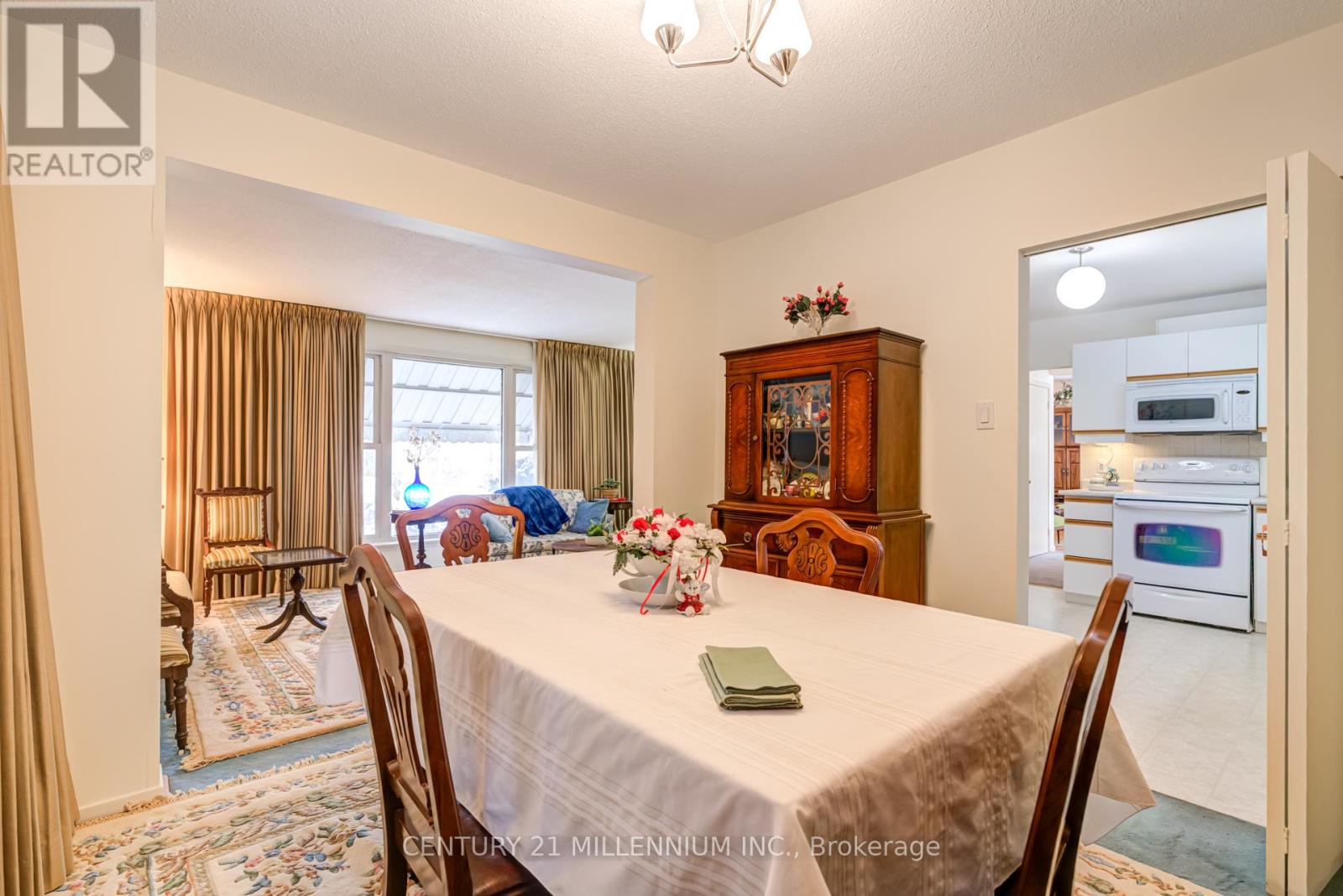 2 Durham Crescent Property Photo 9