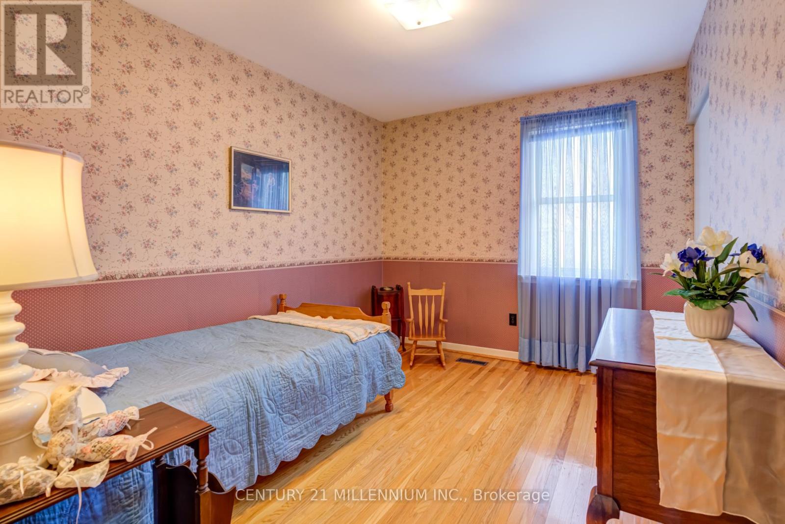 2 Durham Crescent Property Photo 22