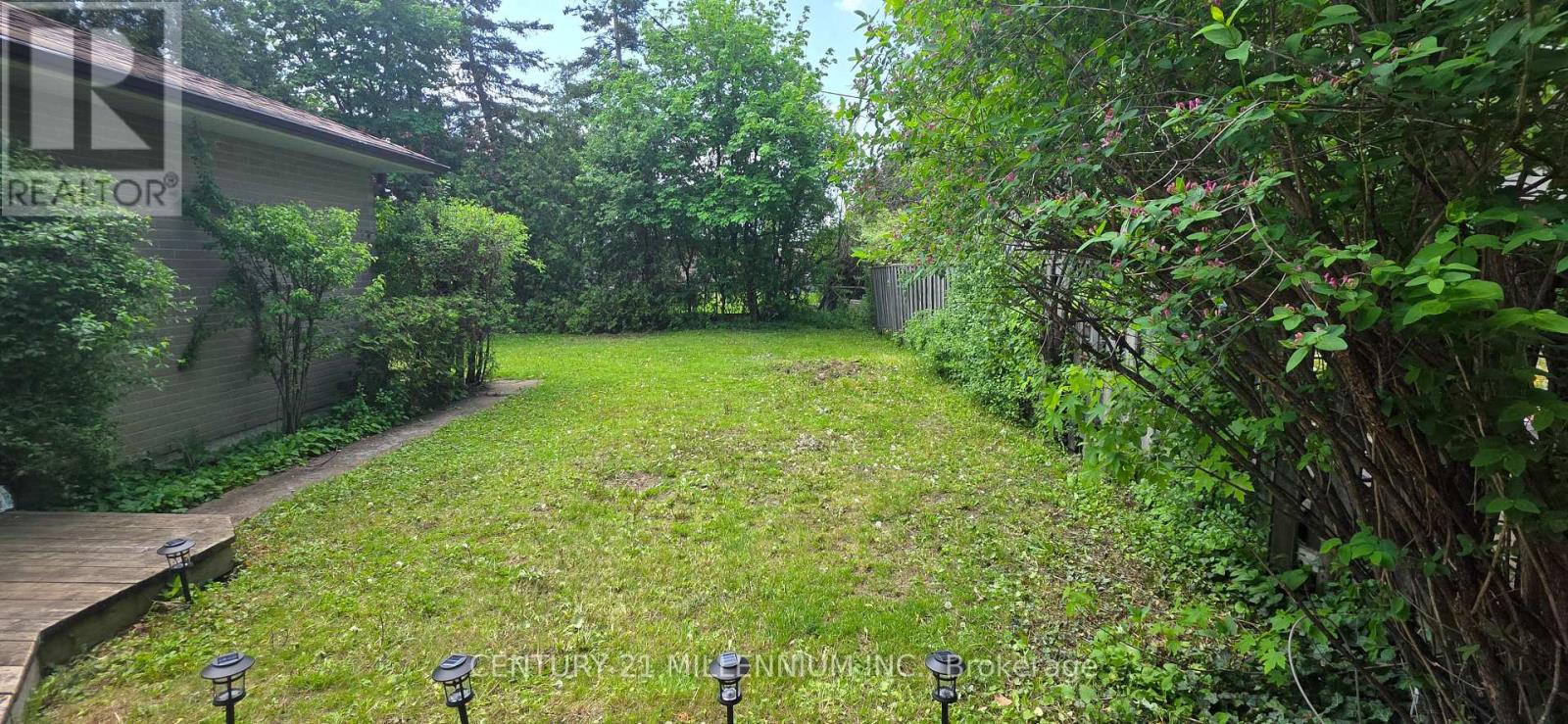 2 Durham Crescent Property Photo 38
