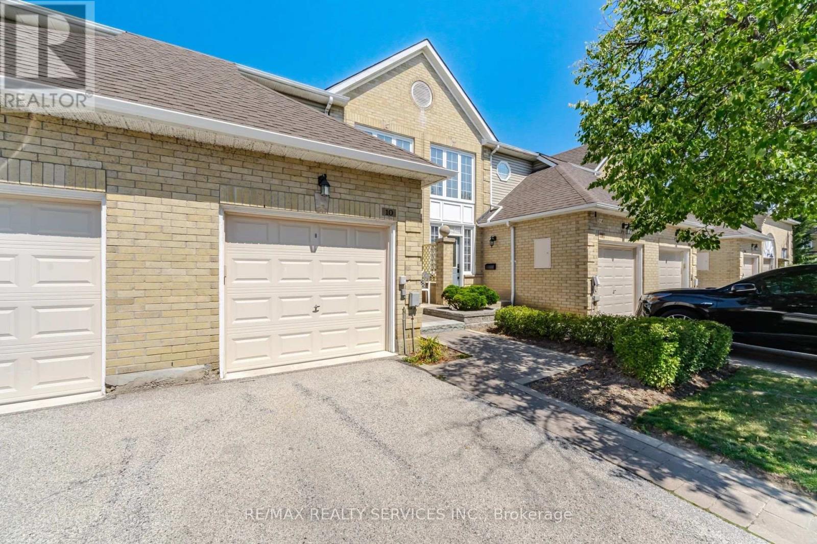 10 Hartnell Square Property Photo 2
