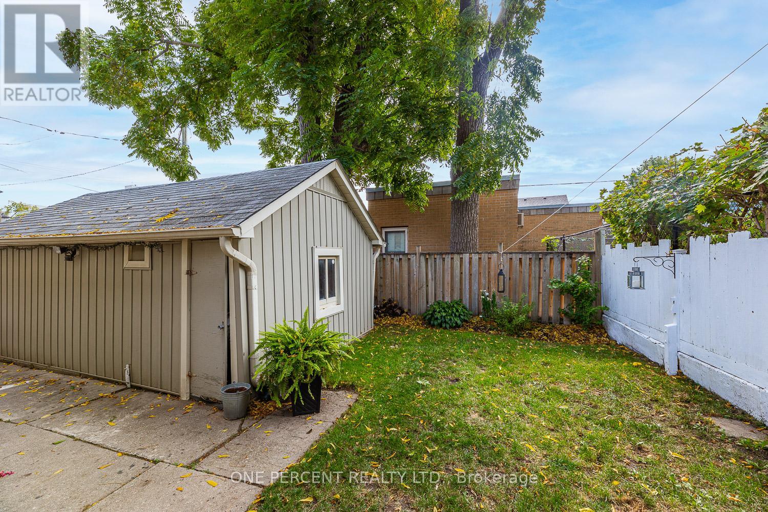 3 Bird Avenue Property Photo 27