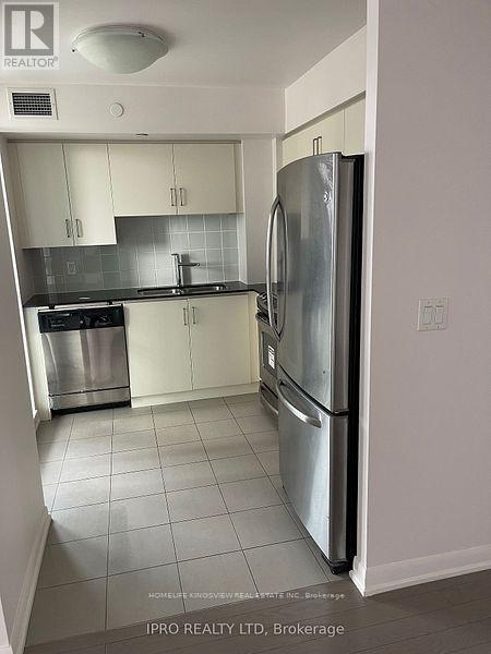 507 - 215 Sherway Gardens Road Property Photo 9