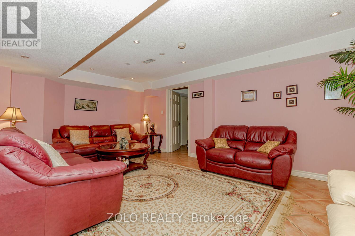 1474 Rosemanor Drive Property Photo 8