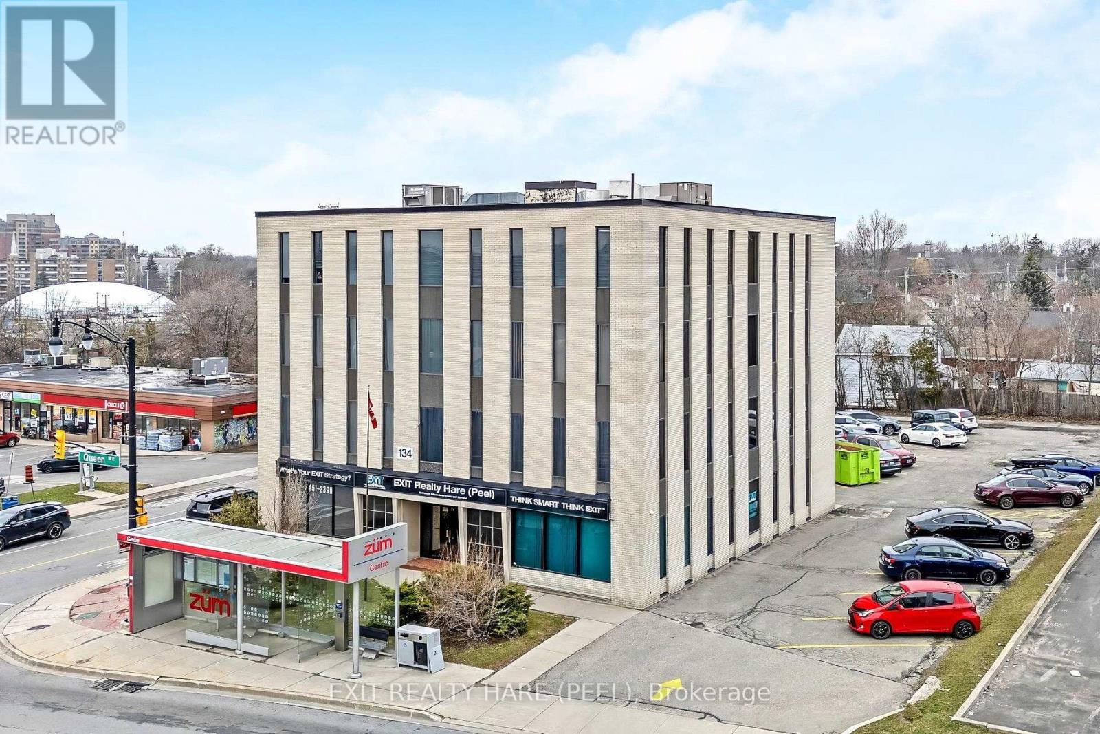 201 - 134 QUEEN STREET E