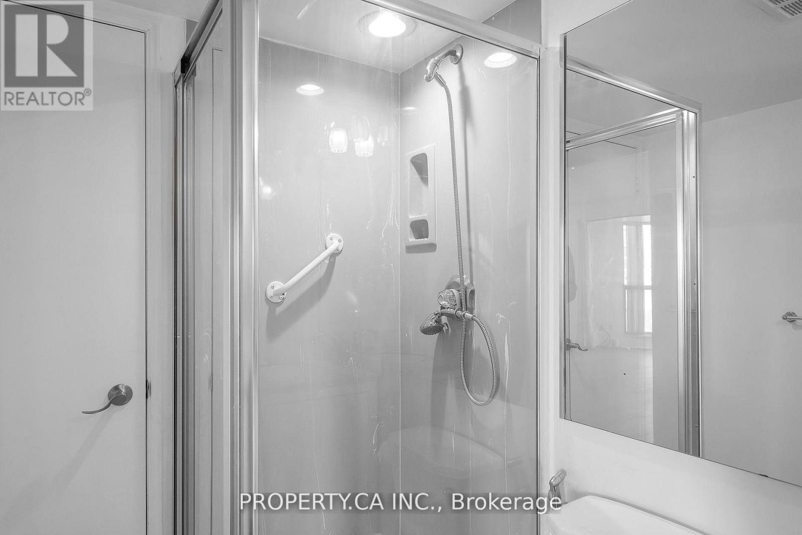 526 - 2267 Lake Shore Boulevard W Property Photo 21