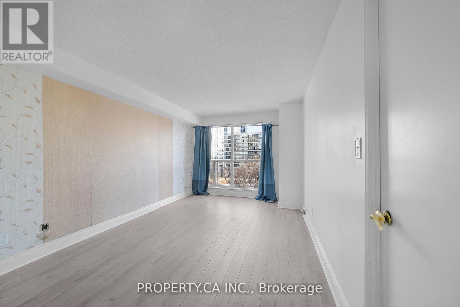 526 - 2267 Lake Shore Boulevard W Property Photo 23
