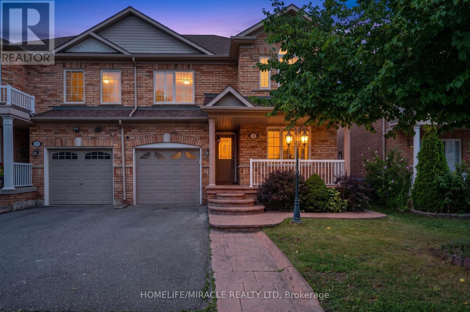 21 Topiary Lane Property Photo 1