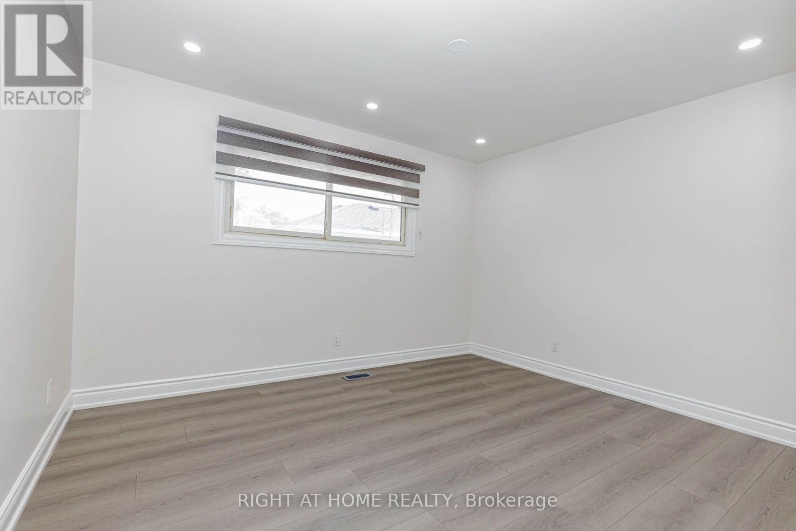 5154 New Street Property Photo 15