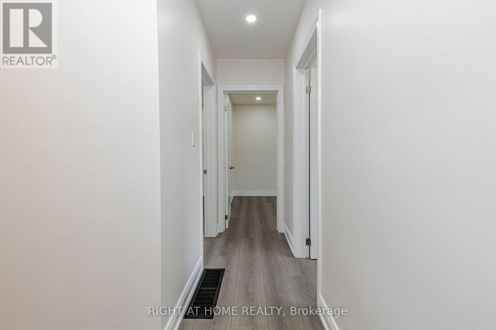5154 New Street Property Photo 17