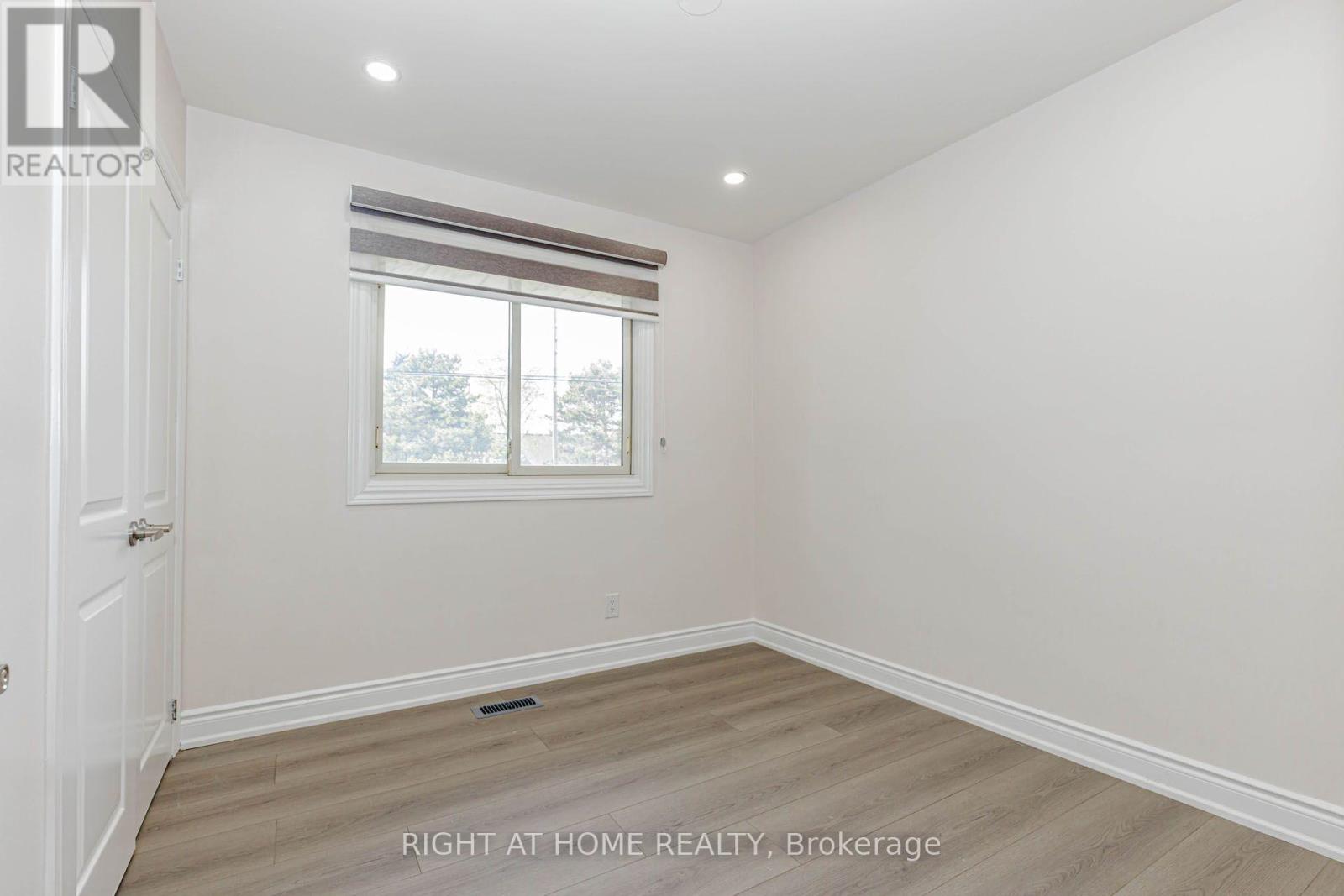 5154 New Street Property Photo 23