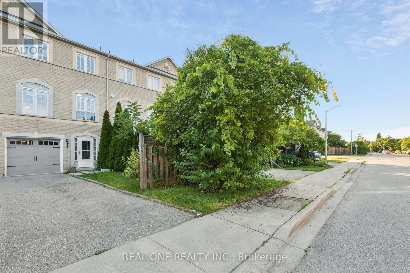 2350 SUTTON DRIVE Property Photo 1