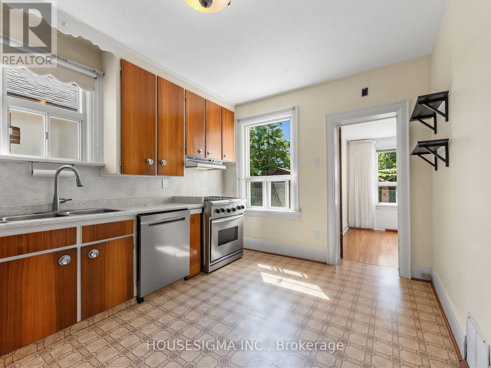 491 Hopewell Avenue Property Photo 9