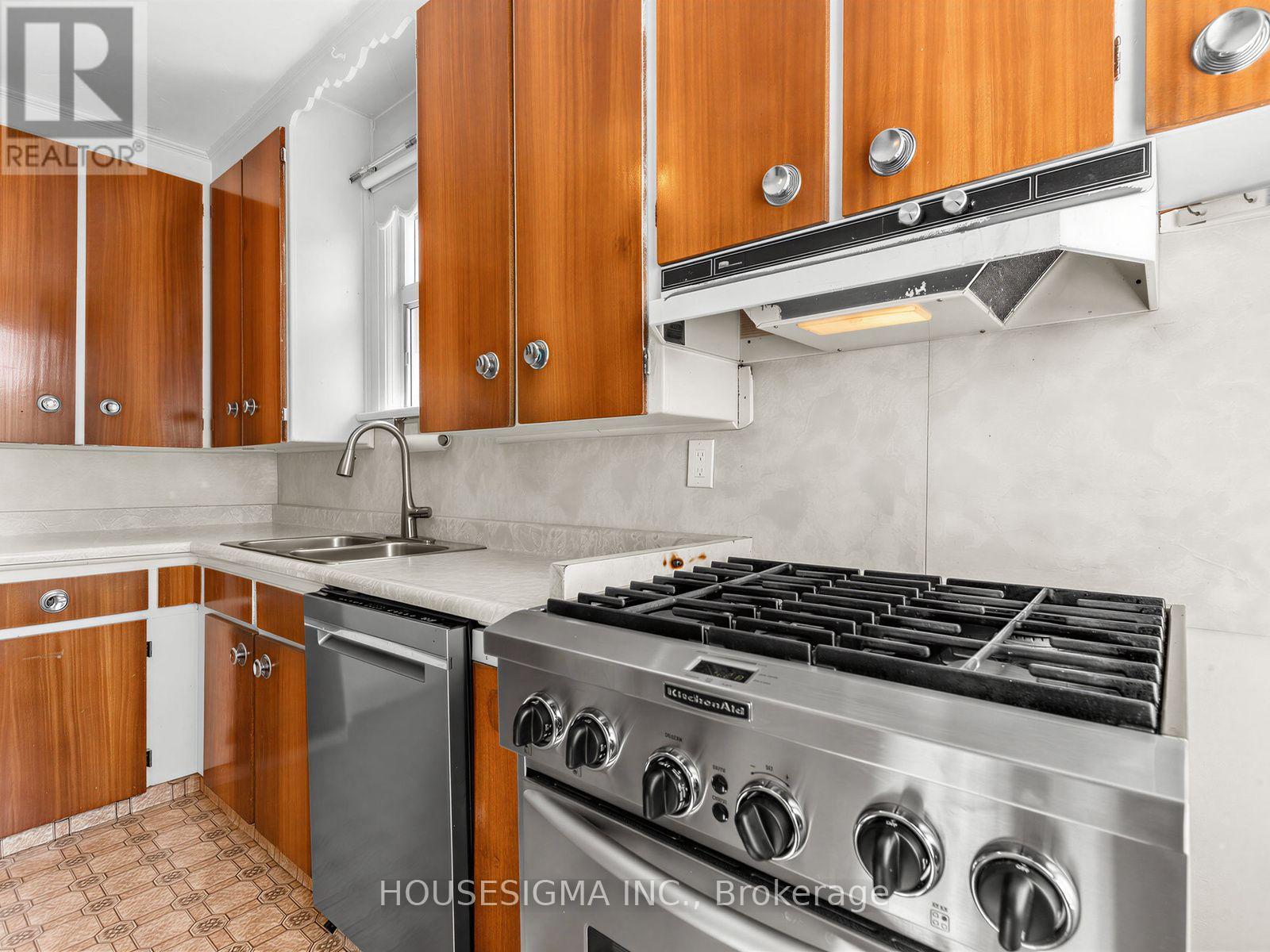 491 Hopewell Avenue Property Photo 10
