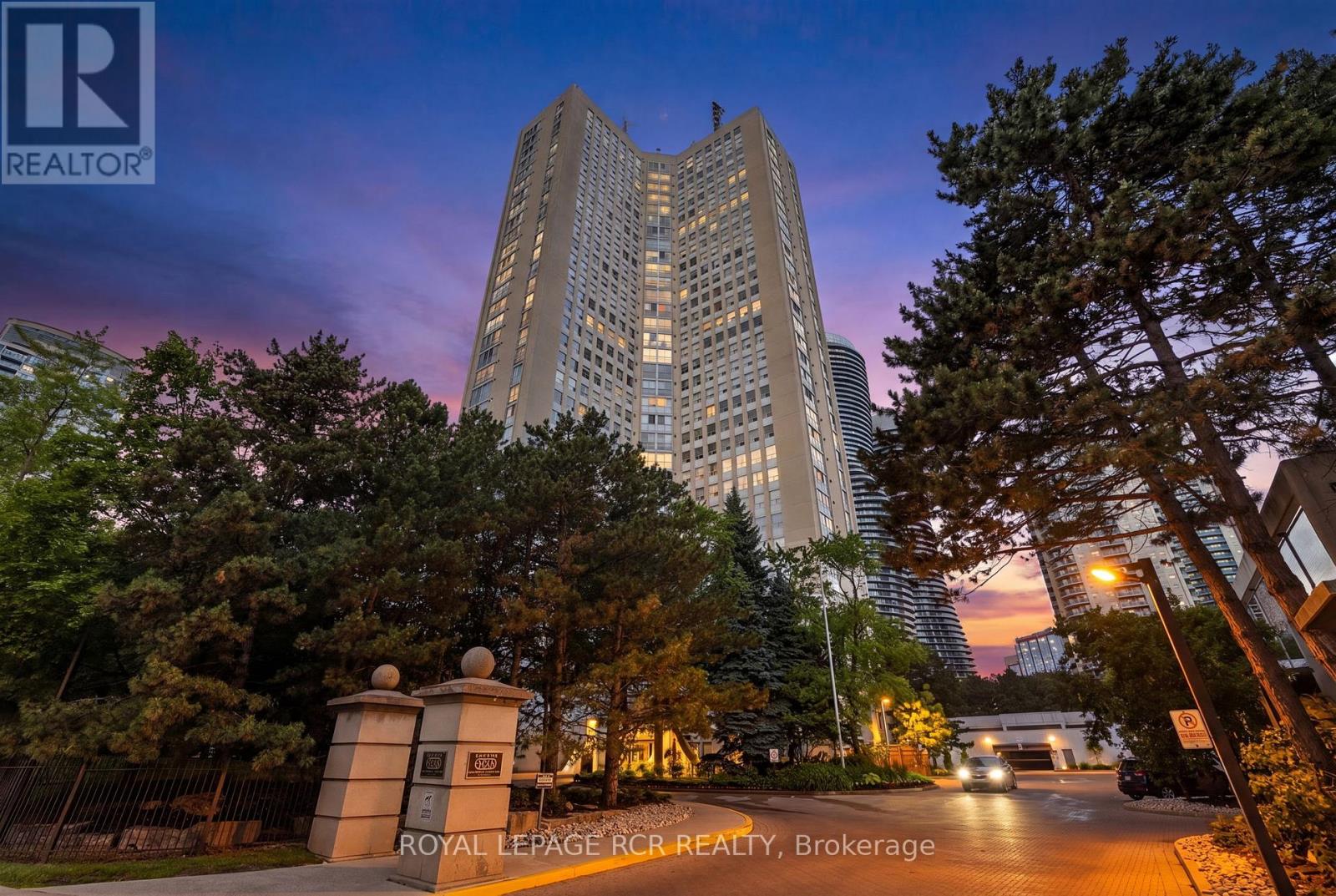 303 - 3650 Kaneff Crescent Property Photo 1