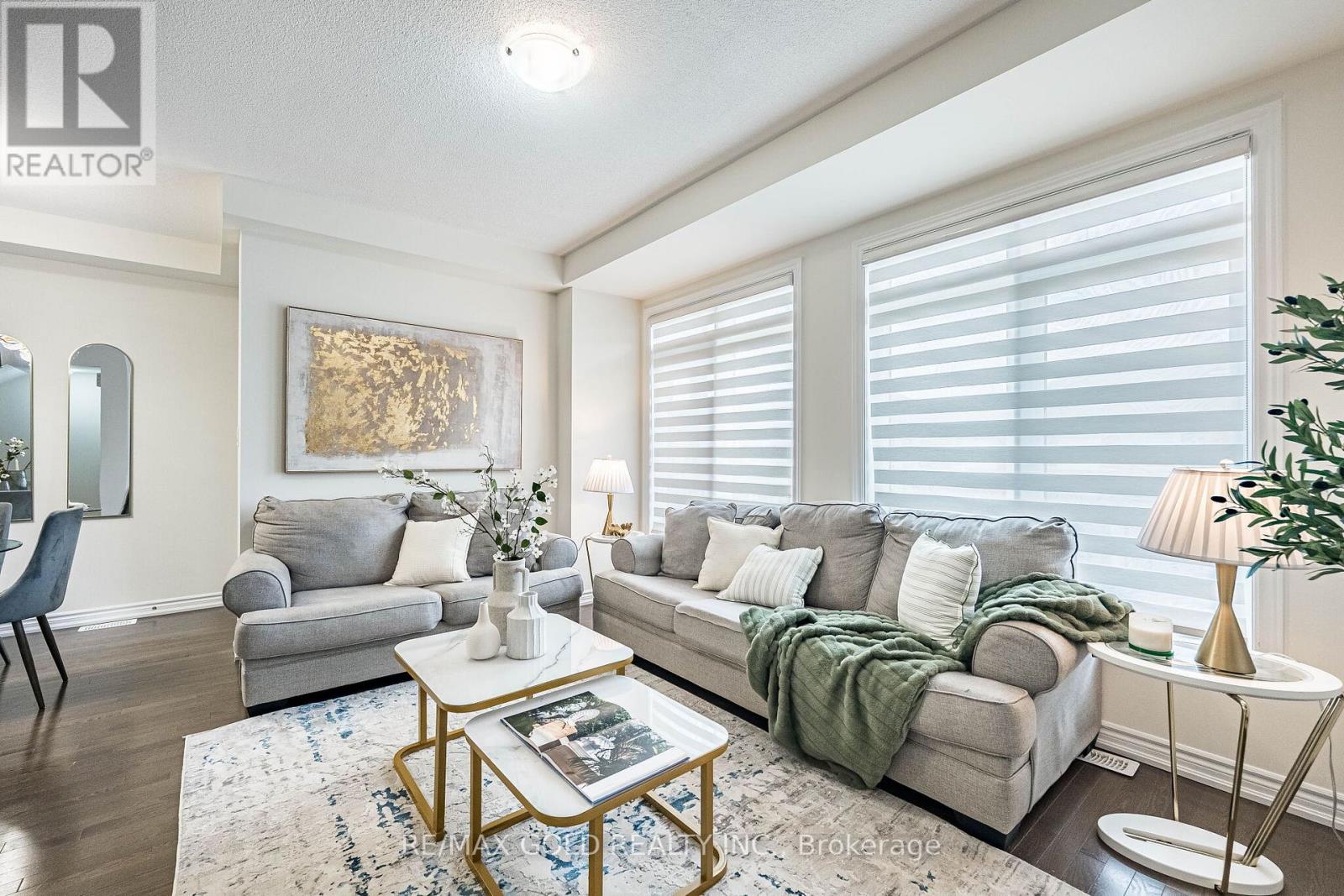 44 Donald Ficht Crescent Property Photo 18