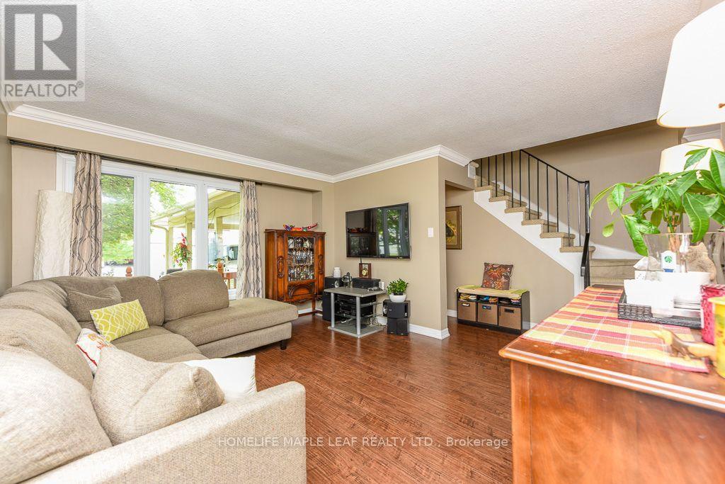 30 Primrose Crescent Property Photo 11