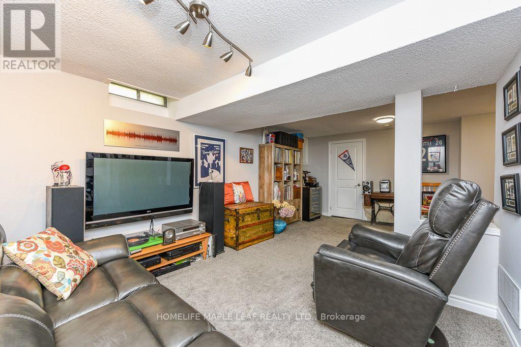 30 Primrose Crescent Property Photo 38