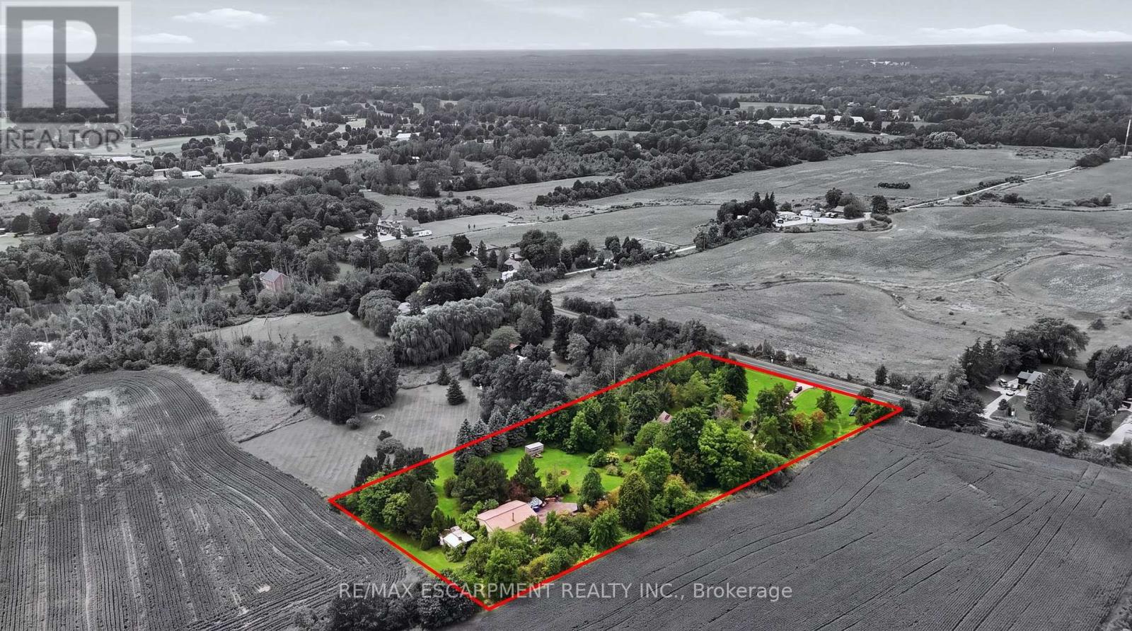 2210 1 Sideroad Property Photo 6