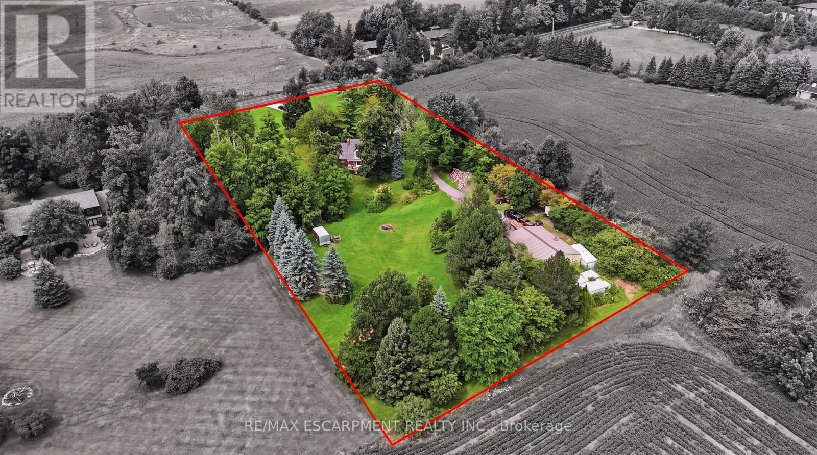 2210 1 Sideroad Property Photo 7