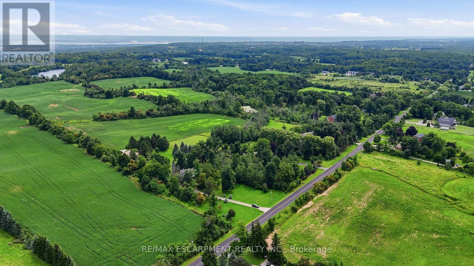 2210 1 Sideroad Property Photo 11