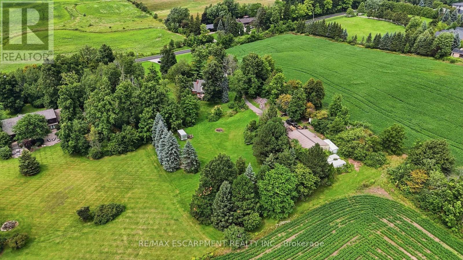 2210 1 Sideroad Property Photo 17