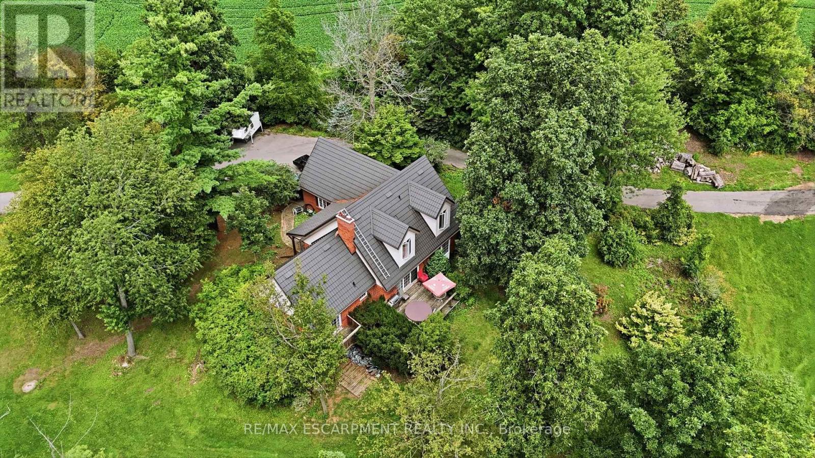 2210 1 Sideroad Property Photo 19