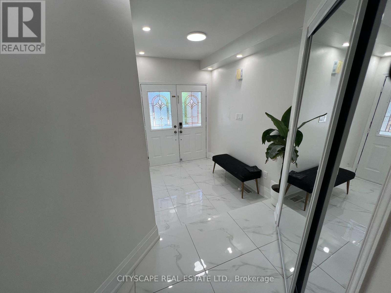 637 DOLLY BIRD LANE Property Photo 1