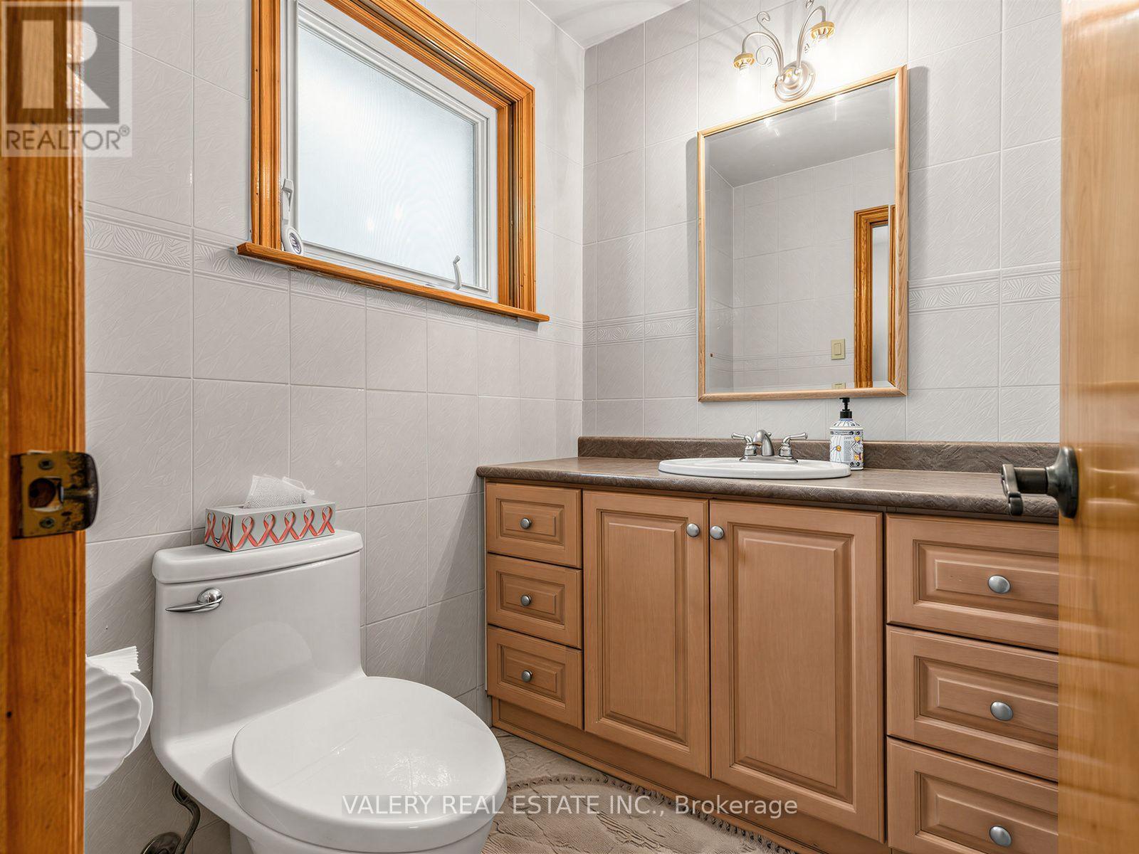 370 Maple Leaf Drive Property Photo 17