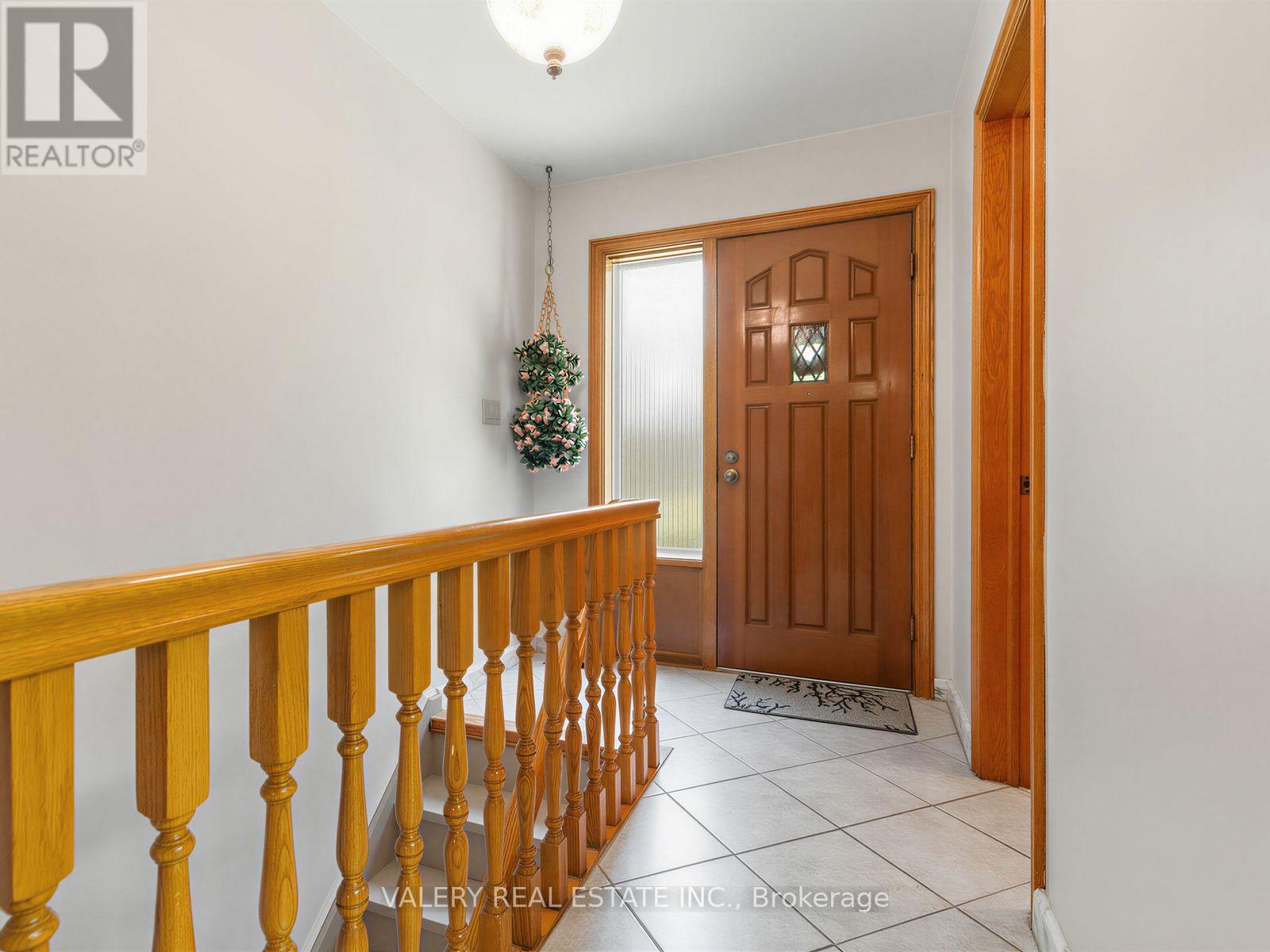 370 Maple Leaf Drive Property Photo 18