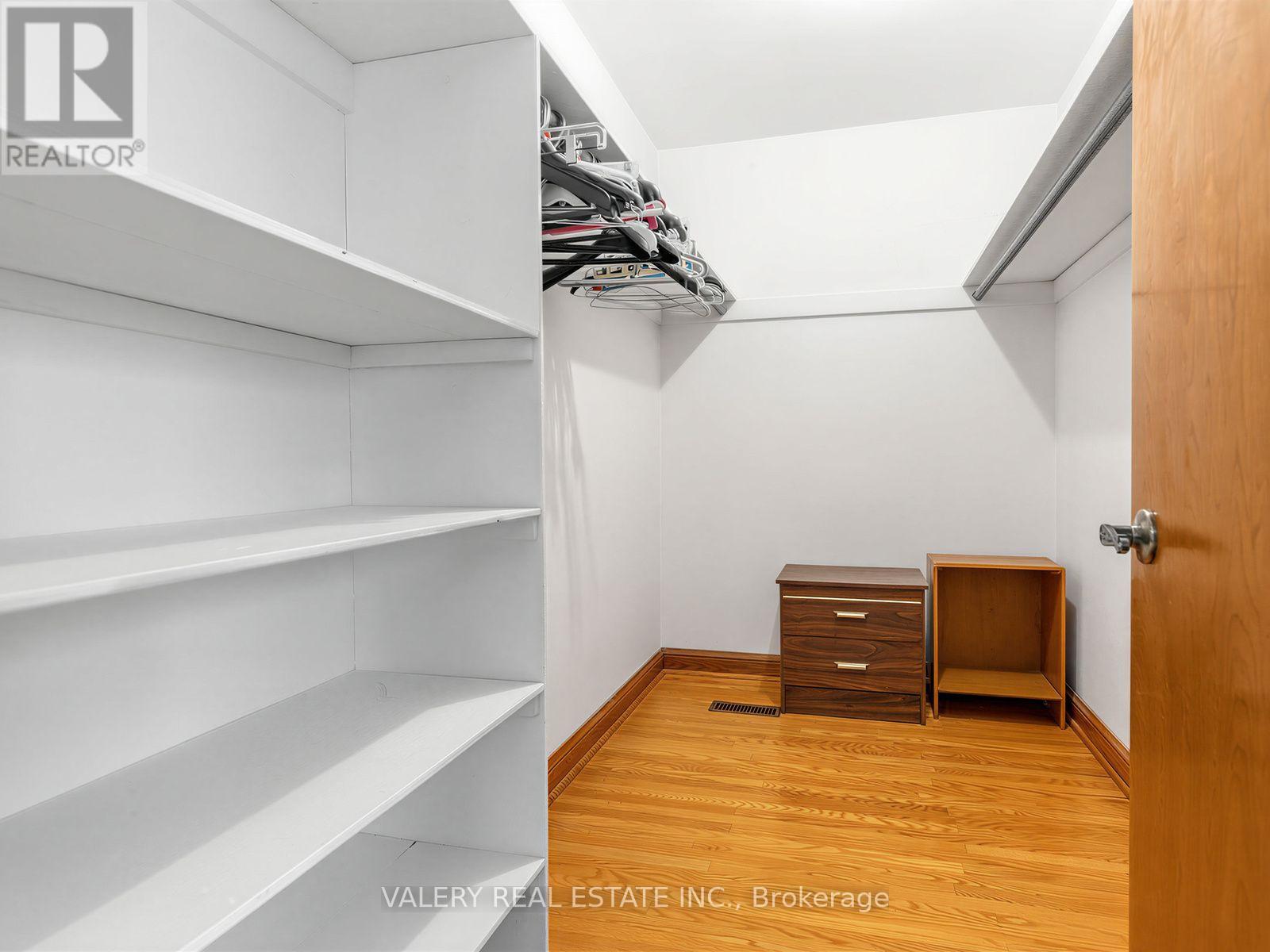 370 Maple Leaf Drive Property Photo 25