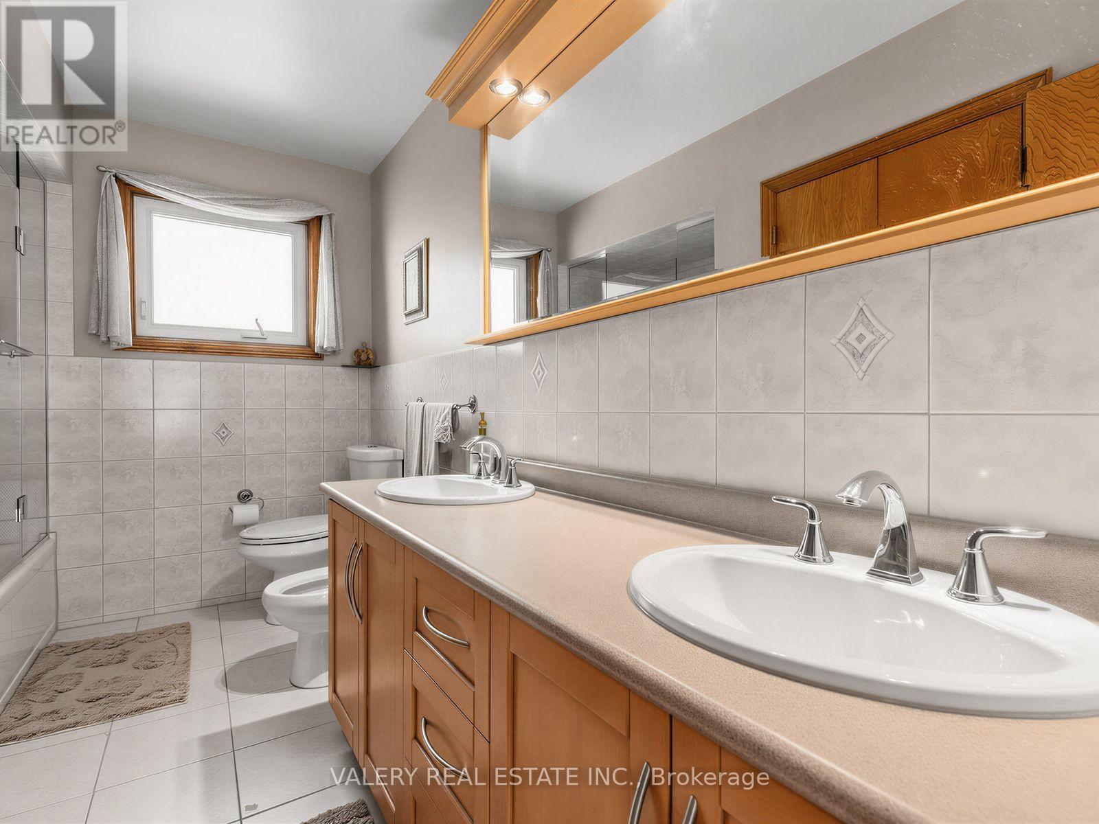 370 Maple Leaf Drive Property Photo 33