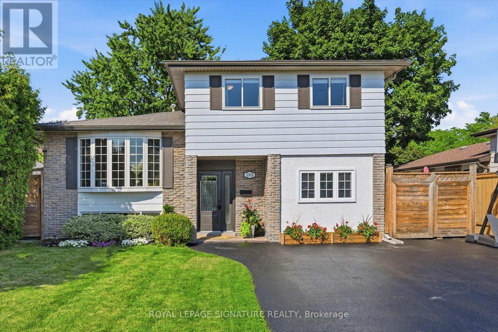 1333 WOODVALE PLACE