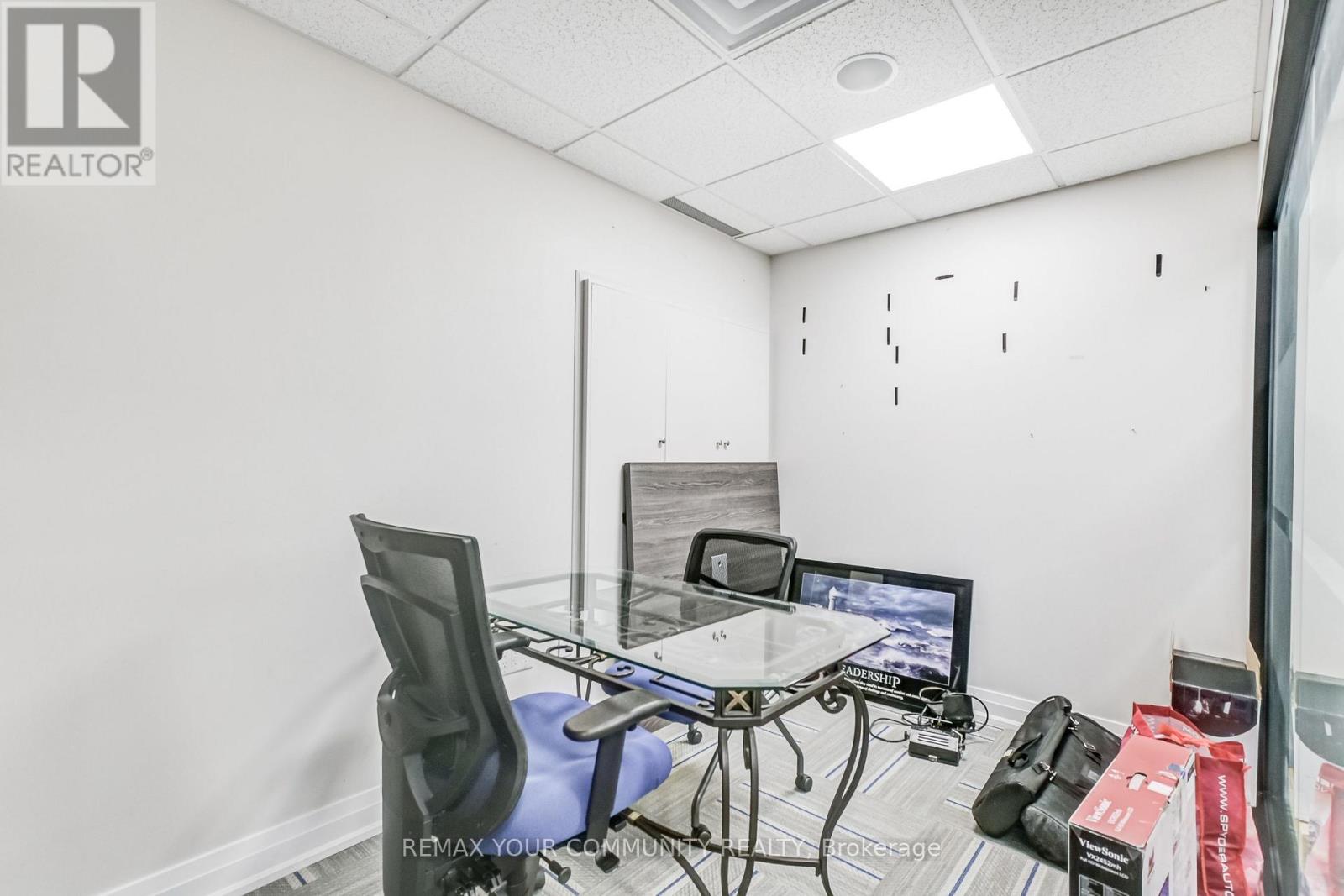 6 - 1185 Queensway E Property Photo 17
